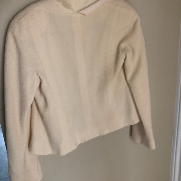 Vintage Chanel wool blazer - Picture 2 of 9